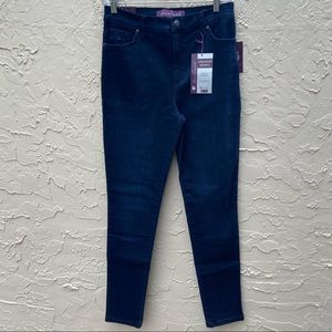 Gloria Vanderbilt Dark Wash Blue Amanda Skinny Jeans